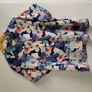 Wonderly Button Down Blouse Size Large Blue Floral Short Sleeve